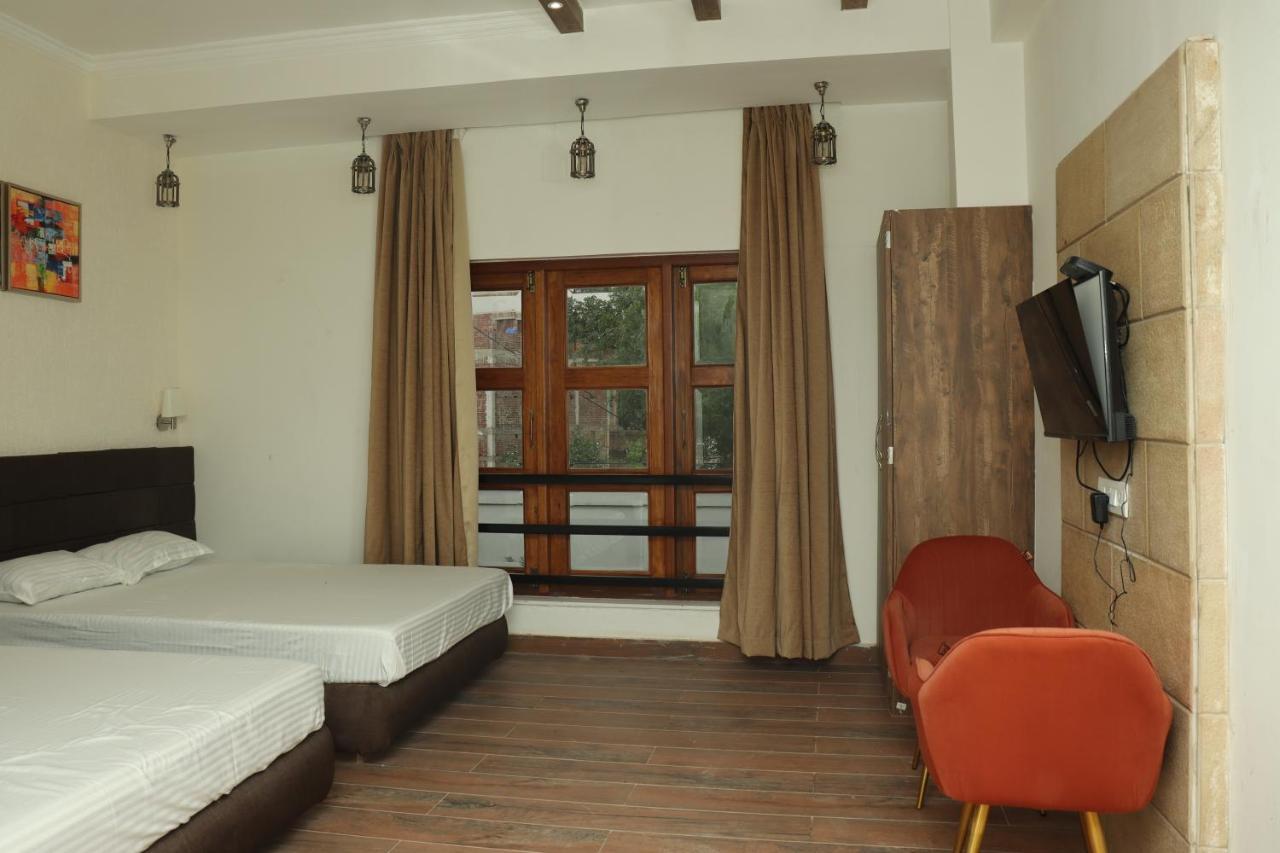 The Stoneberry Resort Madhupur ภายนอก รูปภาพ